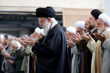 Imam Khamenei led Eid Al-Fitr Prayer