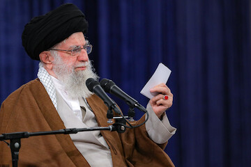 Hajj against colonialism in the words of Imam Khamenei